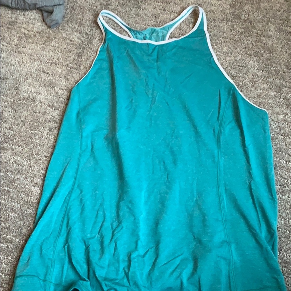 Lulu lemon tank